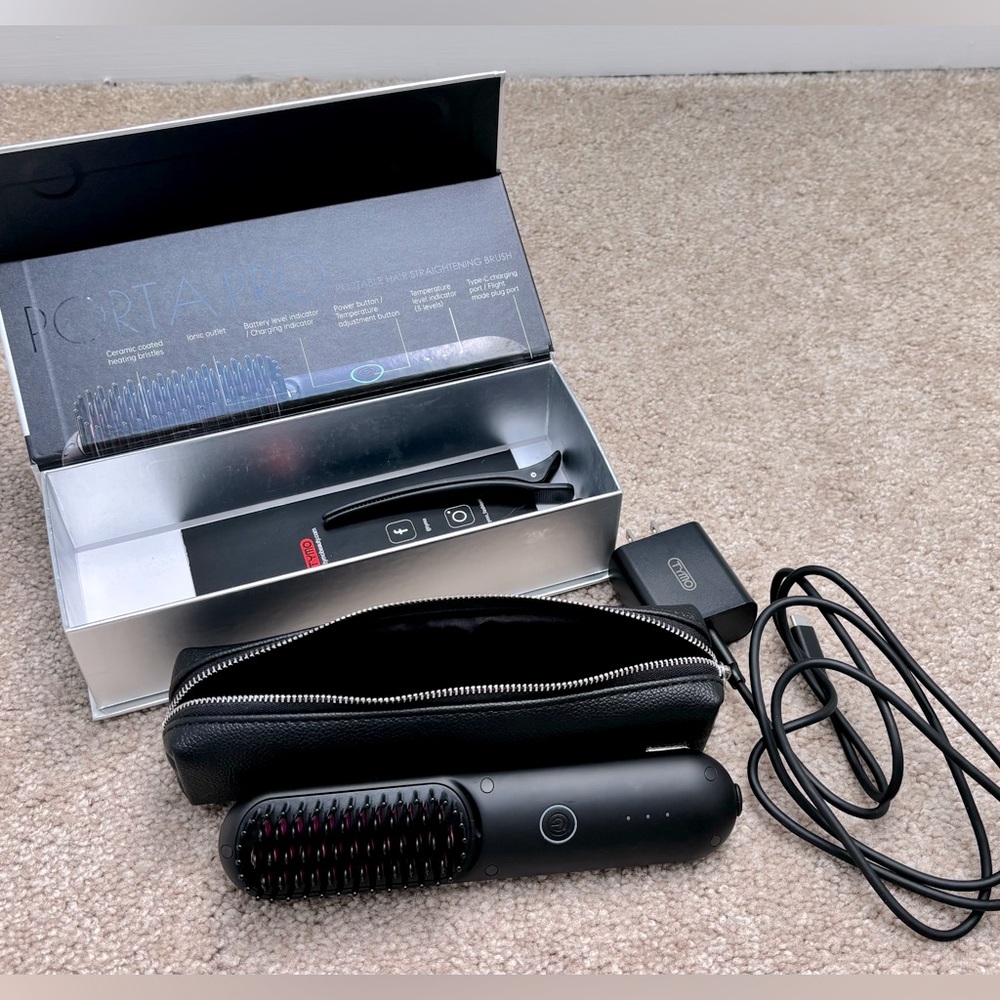SOLD NWOT TYMO Porta Pro Portable Hair Straightening Brush